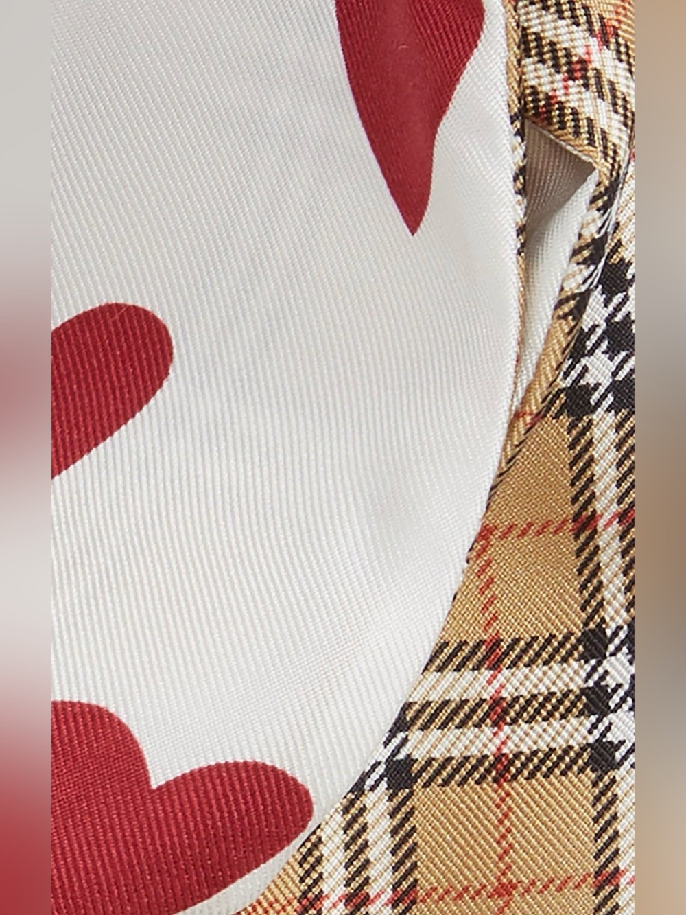 Burberry Heart ♥️ & Check Silk Skinny Neck Scarf - Picture 8 of 8